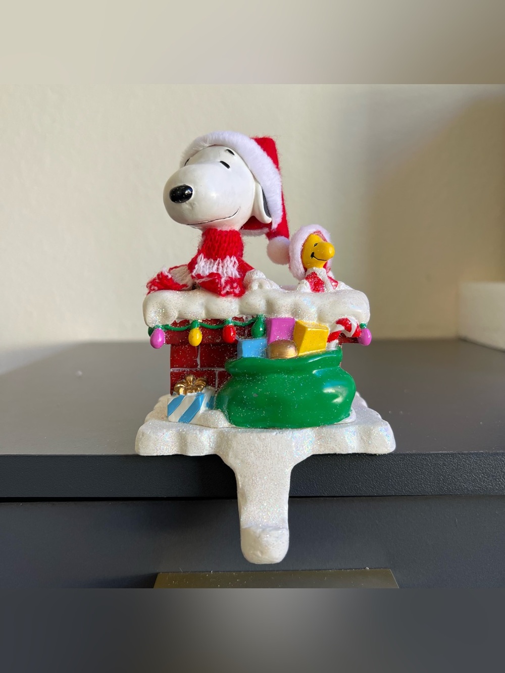 ❤️NIB❤️ PEANUTS United Feature Vintage Chimney Stocking Hanger